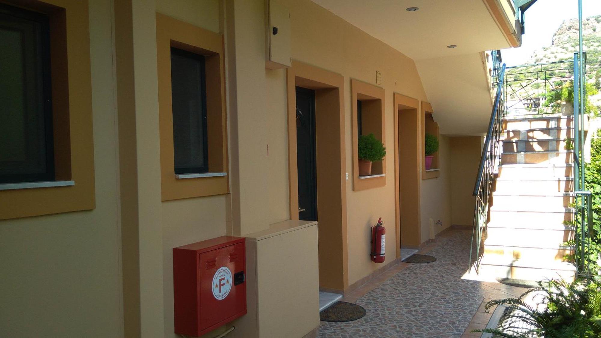 Nikolitsa Apartments Glyfada  Exterior foto
